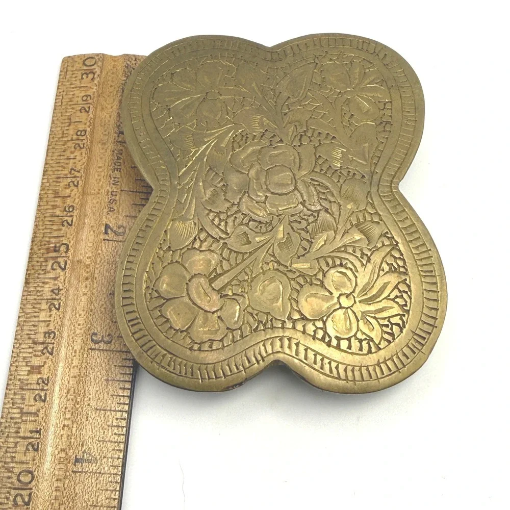 Vintage Brass Belt Buckle Unisex OS Gold Good Floral Etched India BP 1018 Rose‎